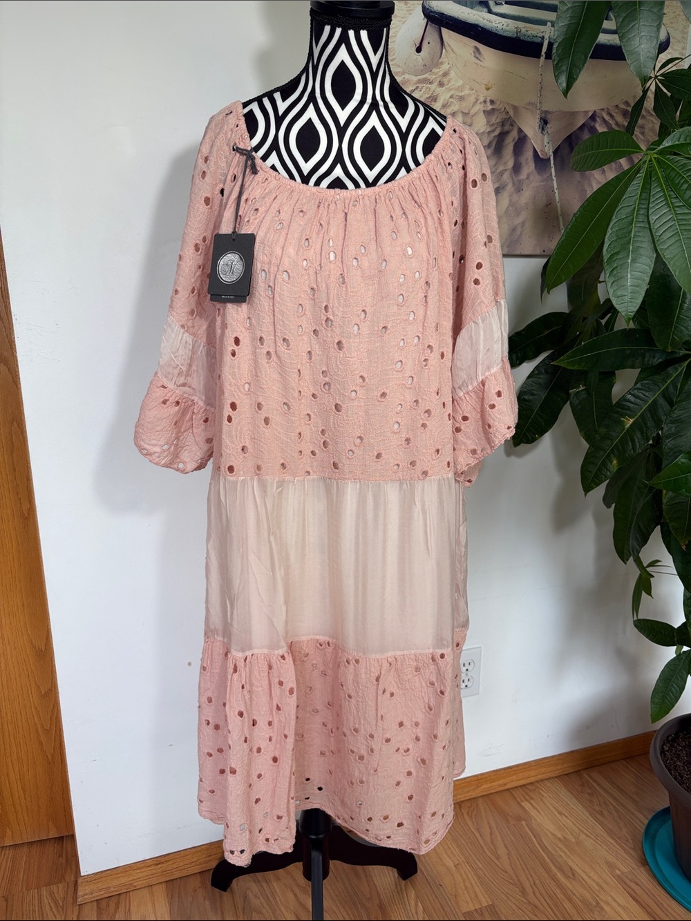 NWT silk M made in Italy Blush Pink Eyelet Tiered Midi Dress gorgeous
